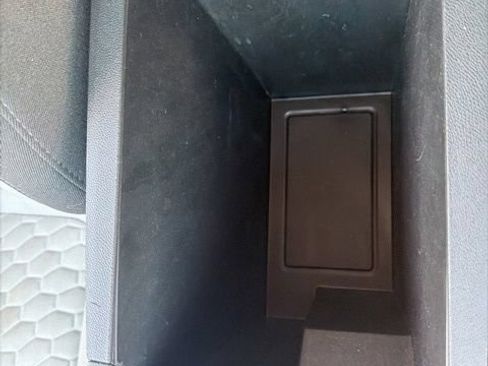 Used 2019 Chevrolet Equinox LS w/ LS Convenience Package FWD image 24