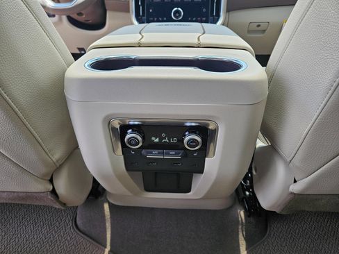 New 2026 GMC Yukon XL Denali w/ Denali Reserve Package AWD/4WD image 26