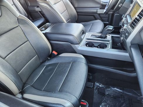 Used 2018 Ford F150 Raptor w/ Equipment Group 802A Luxury image 13