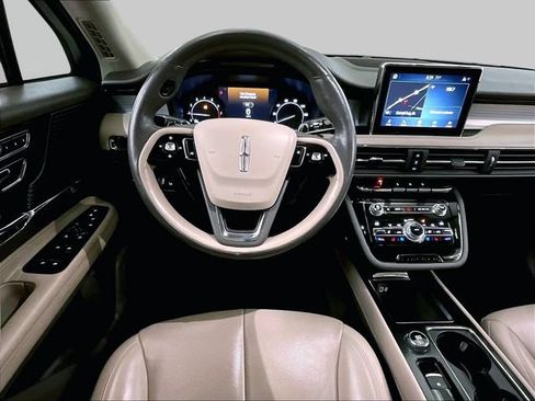 Used 2020 Lincoln Corsair FWD w/ Equipment Group 101A image 5