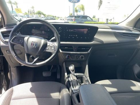 Used 2024 Buick Encore GX Preferred w/ Comfort Package FWD image 19