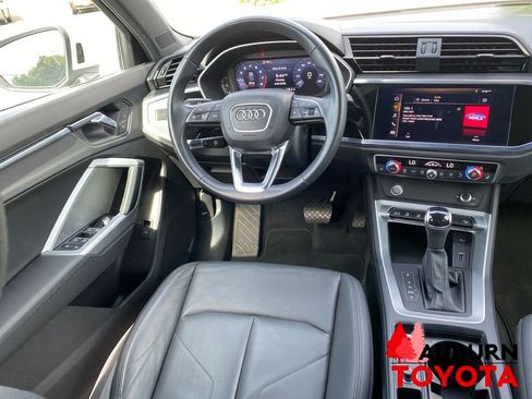 Used 2020 Audi Q3 2.0T Premium w/ Convenience Package AWD/4WD image 25