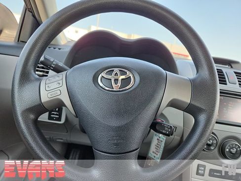 Used 2013 Toyota Corolla LE FWD image 10
