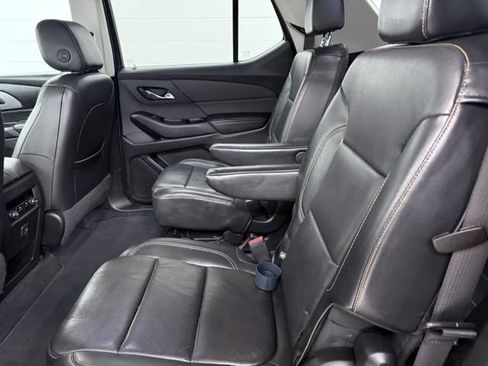 Used 2019 Chevrolet Traverse LT AWD/4WD image 24