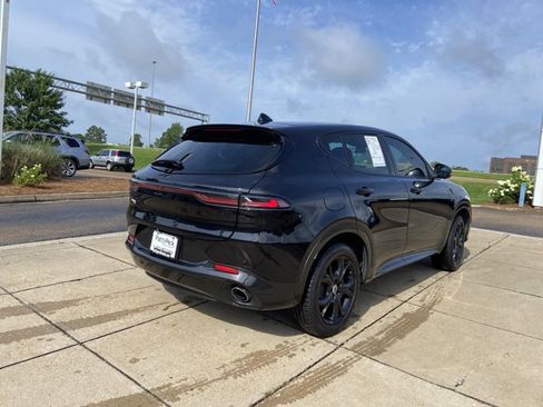 Used 2024 Dodge Hornet R/T w/ R/T Blacktop Package AWD/4WD image 11