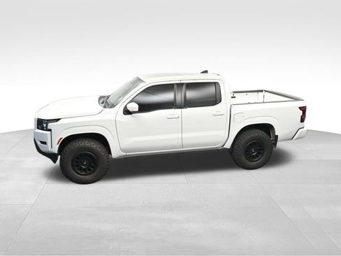 Used 2022 Nissan Frontier SV RWD image 18