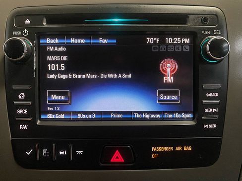 Used 2017 Chevrolet Traverse LS image 23