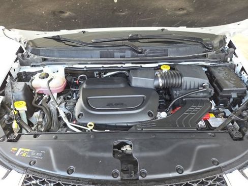 Used 2023 Chrysler Pacifica Touring-L FWD image 67