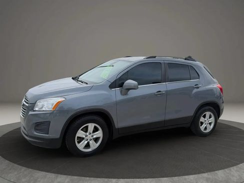 Used 2015 Chevrolet Trax LT w/ LT Sun and Sound Package FWD image 15