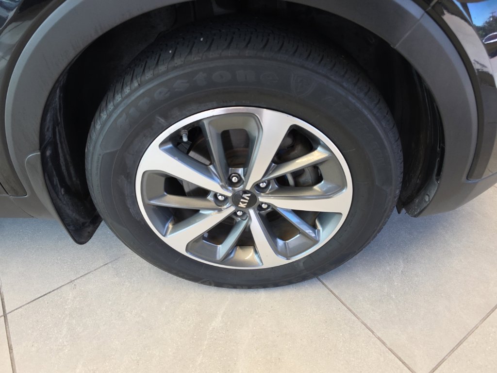 Used 2019 Kia Sorento EX FWD image 57