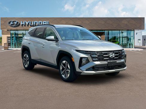 Used 2025 Hyundai Tucson SEL FWD image 11