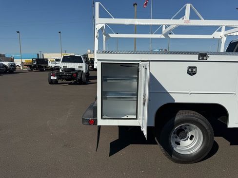 New 2026 Ford F350 XL w/ XL Chrome Package AWD/4WD image 9