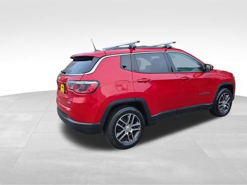 Used 2019 Jeep Compass Latitude w/ Popular Equipment Group image 9