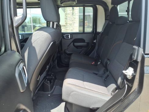 Used 2024 Jeep Gladiator Mojave w/ Convenience Group AWD/4WD image 22