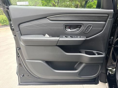 New 2026 Honda Pilot Touring image 14