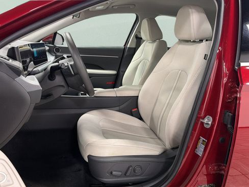 Used 2025 Hyundai Sonata SEL FWD image 16