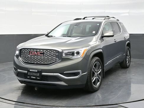 Used 2018 GMC Acadia Denali w/ Technology Package image 2