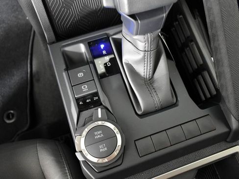 New 2026 Toyota Tacoma SR5 AWD/4WD image 32