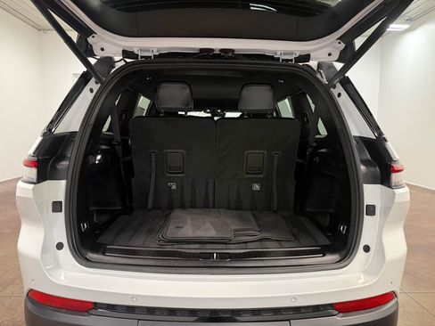 Used 2024 Jeep Grand Cherokee L Altitude image 73