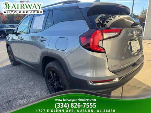 Used 2023 GMC Terrain AT4 image 8