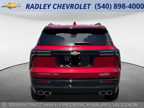 Used 2025 Chevrolet Traverse High Country w/ LPO, Floor Liner Package AWD/4WD image 19