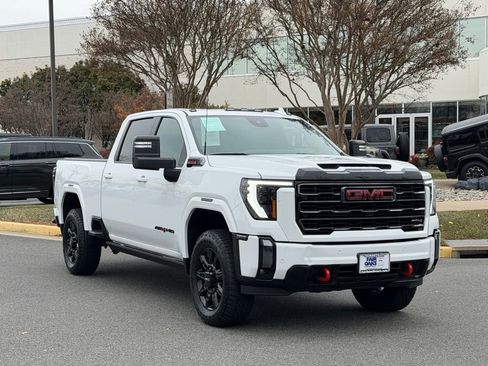 Used 2024 GMC Sierra 2500 AT4 w/ AT4 Premium Plus Package image 1