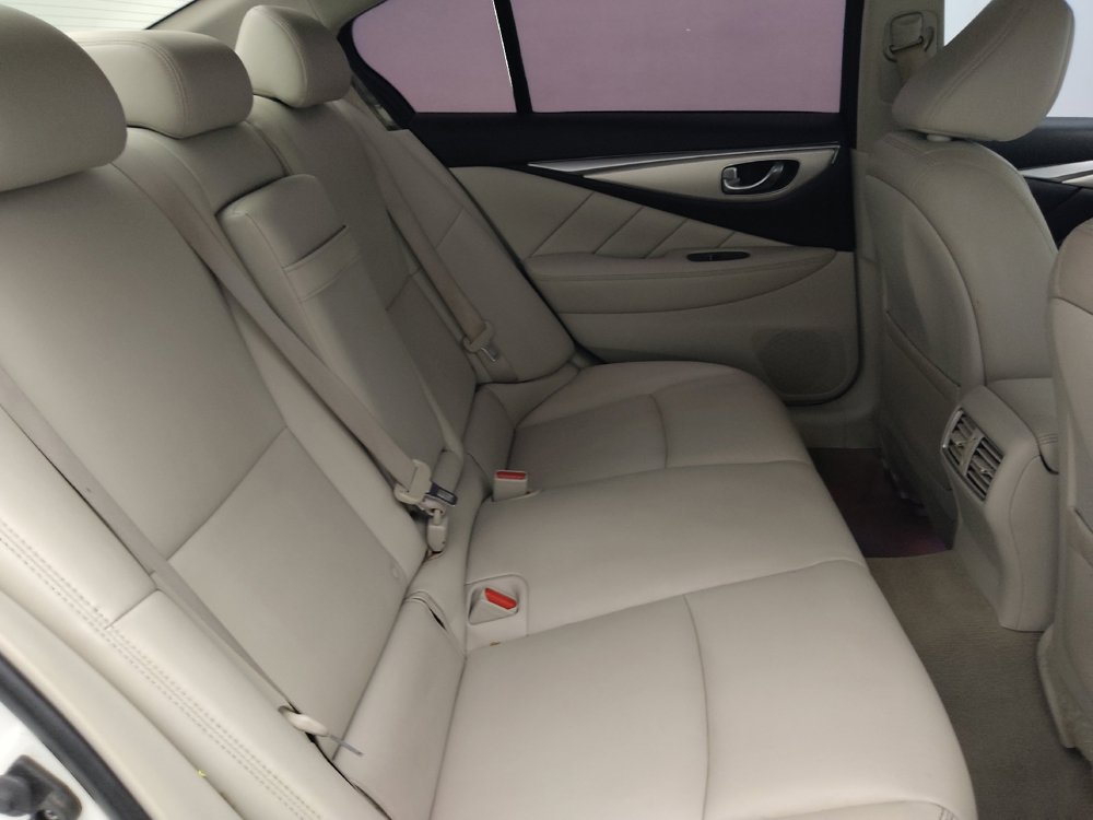 Used 2019 INFINITI Q50 Luxe w/ Essential Package (3.0T Luxe) RWD image 19