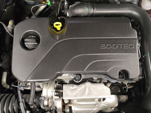 Used 2022 Chevrolet Malibu LT FWD image 30