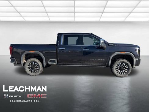 Certified 2025 GMC Sierra 2500 Denali Ultimate image 2