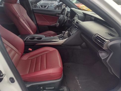 Used 2019 Lexus IS 300 image 19