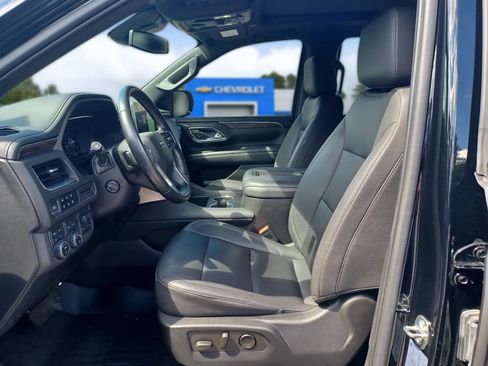 Used 2023 Chevrolet Tahoe Z71 w/ Z71 Off-Road Package AWD/4WD image 7