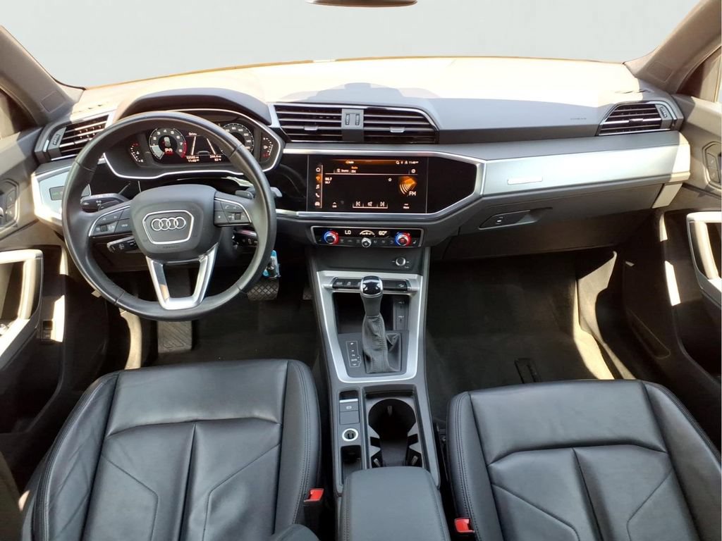 Used 2025 Audi Q3 2.0T Premium AWD/4WD image 23