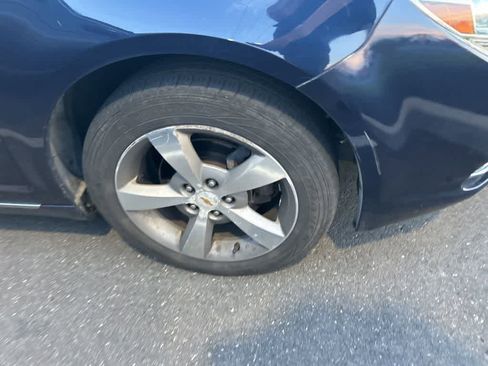 Used 2011 Chevrolet Malibu LT w/ Power Convenience Package image 17