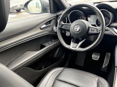Used 2023 Alfa Romeo Stelvio Ti image 44