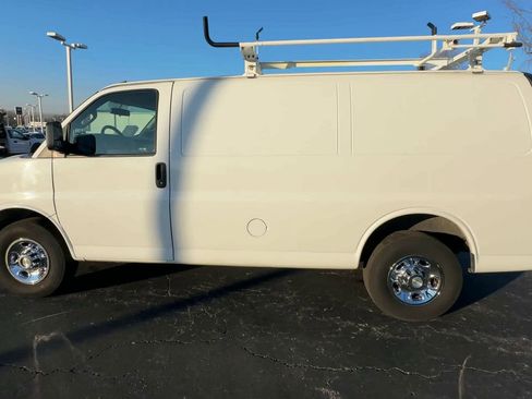 Used 2020 Chevrolet Express 2500 image 5