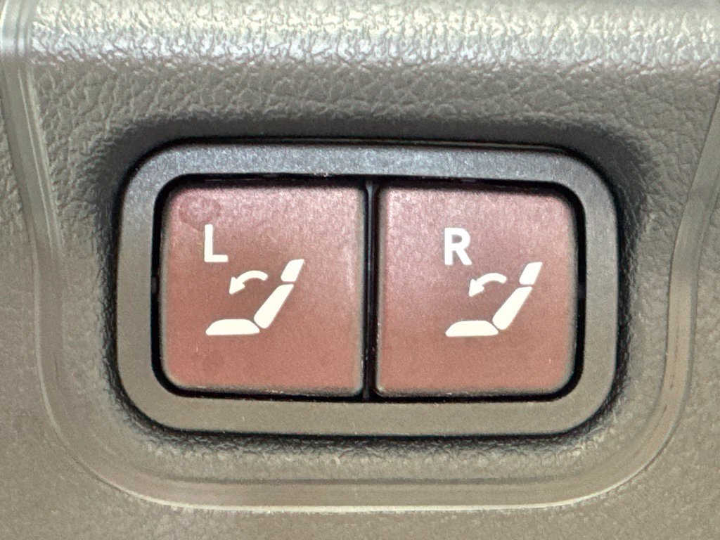Used 2023 Mercedes-Benz EQE 350+ 4MATIC Sedan image 26