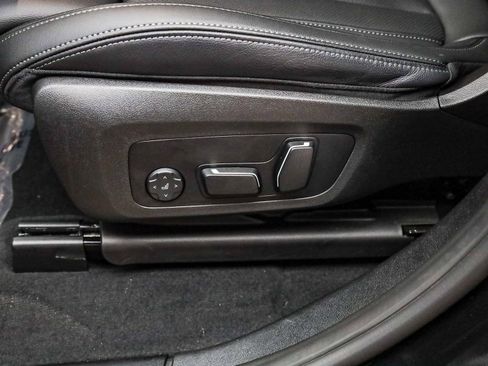 Used 2025 BMW X4 xDrive30i w/ Premium Package image 22