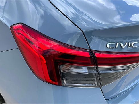 Used 2024 Honda Civic Sport image 28