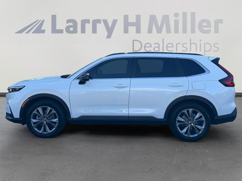 Used 2024 Honda CR-V Sport Touring image 2
