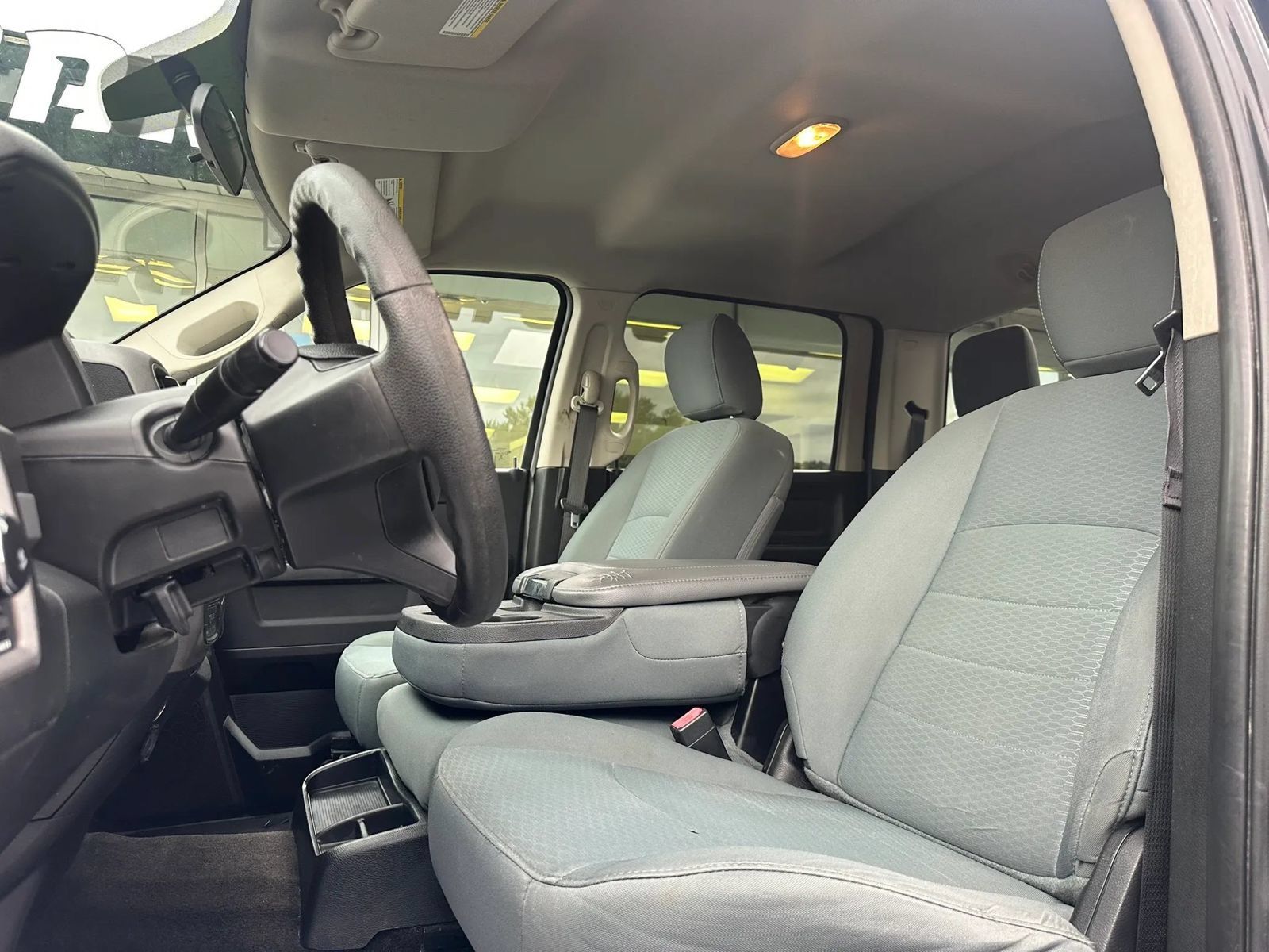 Used 2016 RAM 1500 Express AWD/4WD image 7