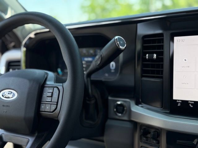 New 2026 Ford F350 XLT w/ XLT Premium Package AWD/4WD image 12