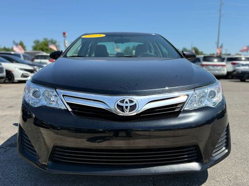 Used 2012 Toyota Camry LE FWD image 18