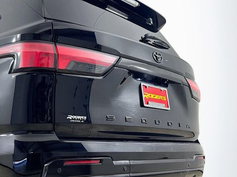 Used 2024 Toyota Sequoia Limited AWD/4WD image 27