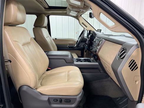Used 2011 Ford F350 Lariat w/ Lariat Interior Pkg image 16
