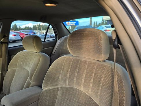 Used 2003 Buick Century Custom image 24