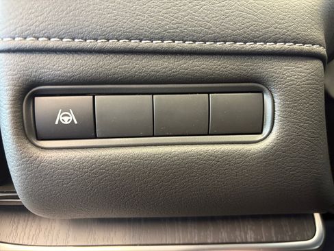 New 2026 Nissan Armada SV image 25