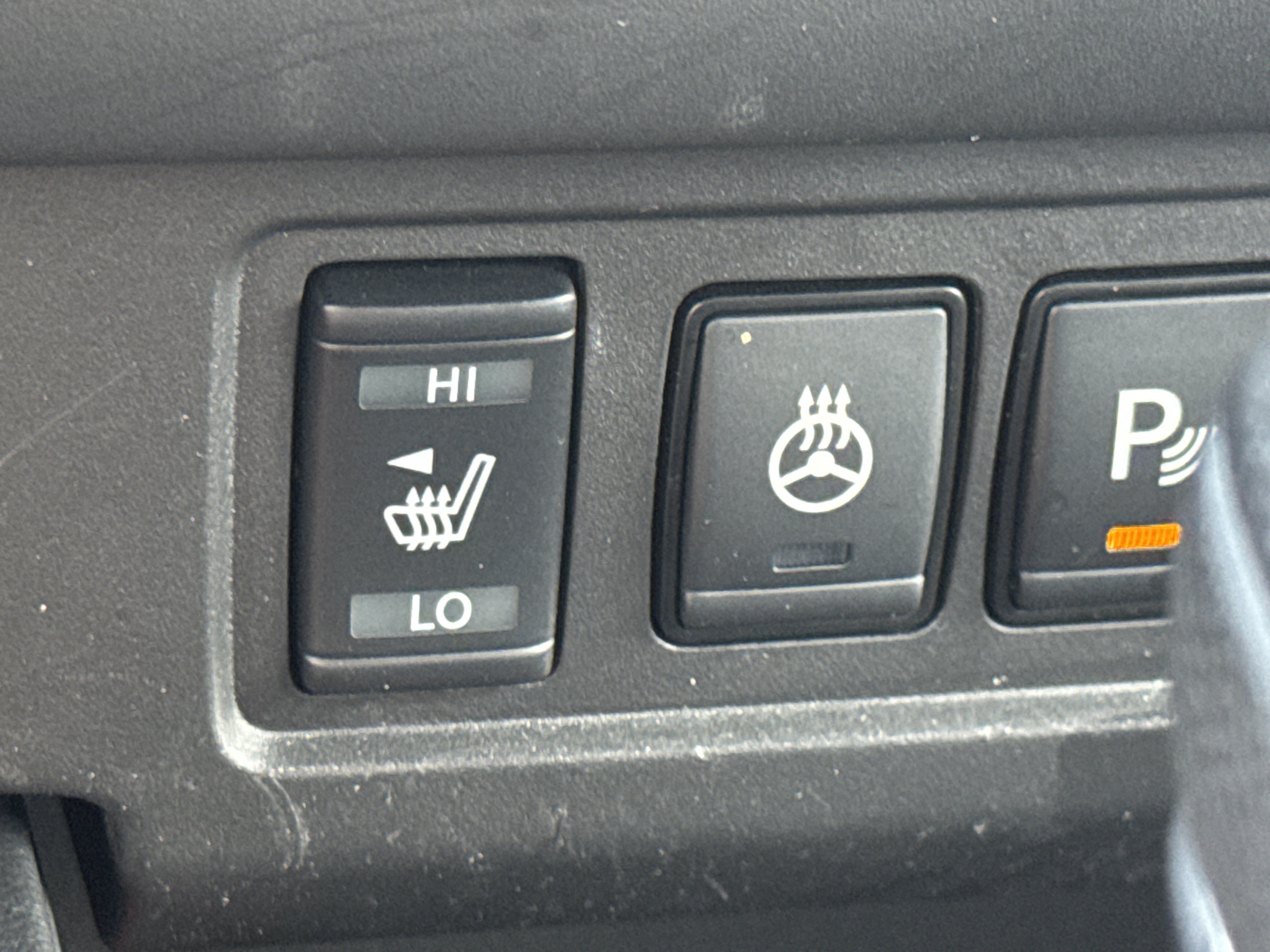Used 2024 Nissan Frontier PRO-4X w/ Pro Premium Package AWD/4WD image 14