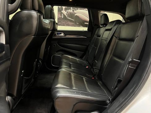 Used 2018 Jeep Grand Cherokee Overland image 35