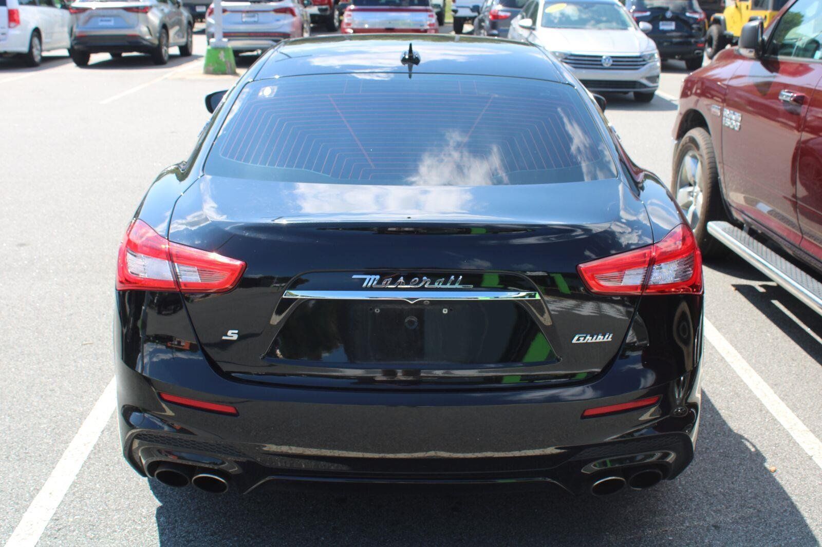 Used 2018 Maserati Ghibli S GranSport RWD image 5