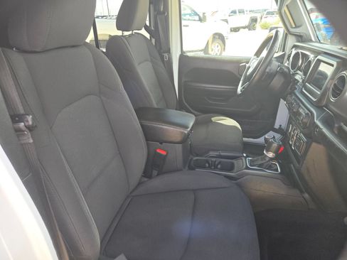 Used 2023 Jeep Gladiator Sport AWD/4WD image 25